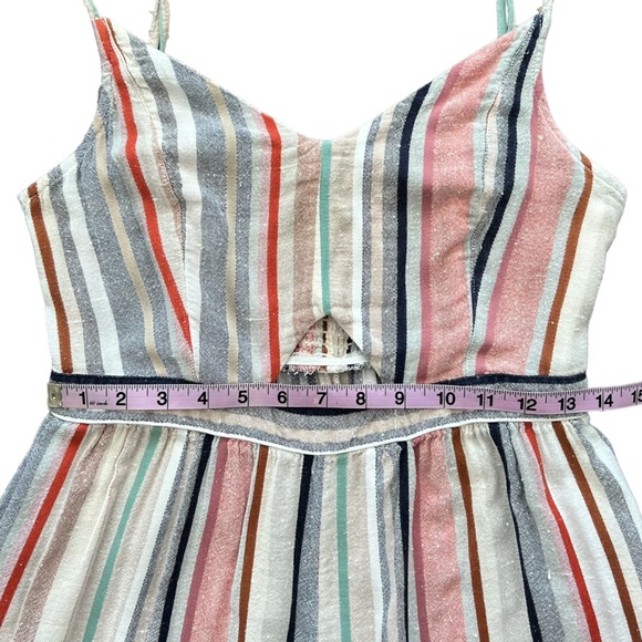 American Eagle Outfitters - Keyhole Front Striped Linen Romper - Women’s Size M - Picture 10 of 12